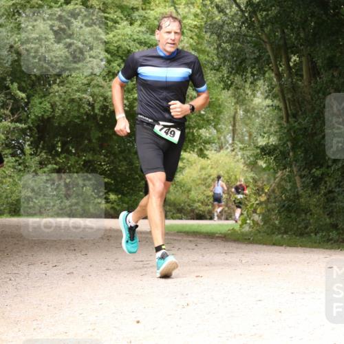 30.08.2026 - Elbe Triathlon Hamburg Antke Förster http://msf.ph/oto/10099544 30.08.2026 10:59:36 Laufen 61, 749 meine-sportfotos.de
