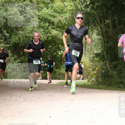 30.08.2026 - Elbe Triathlon Hamburg Antke Förster http://msf.ph/oto/10099572 30.08.2026 11:00:00 Laufen 729, 732, 1071 meine-sportfotos.de