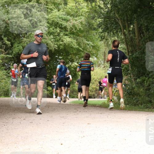 30.08.2026 - Elbe Triathlon Hamburg Antke Förster http://msf.ph/oto/10099592 30.08.2026 11:00:11 Laufen  meine-sportfotos.de