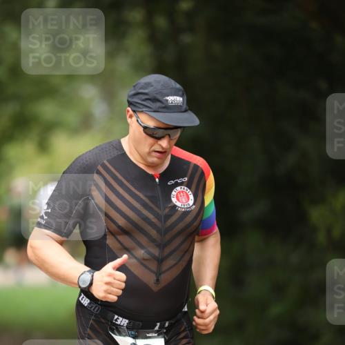 30.08.2026 - Elbe Triathlon Hamburg Antke Förster http://msf.ph/oto/10099595 30.08.2026 10:56:29 Laufen 1910, 13, 3, 02 meine-sportfotos.de