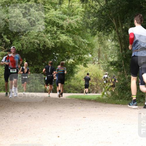 30.08.2026 - Elbe Triathlon Hamburg Antke Förster http://msf.ph/oto/10099598 30.08.2026 11:00:15 Laufen 529 meine-sportfotos.de