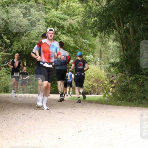 30.08.2026 - Elbe Triathlon Hamburg Antke Förster http://msf.ph/oto/10099602 30.08.2026 11:00:17 Laufen 799, 739 meine-sportfotos.de