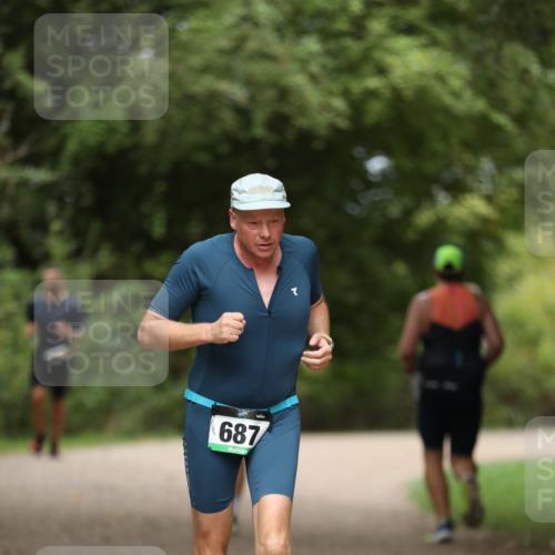 30.08.2026 - Elbe Triathlon Hamburg Antke Förster http://msf.ph/oto/10099605 30.08.2026 10:56:35 Laufen 687 meine-sportfotos.de