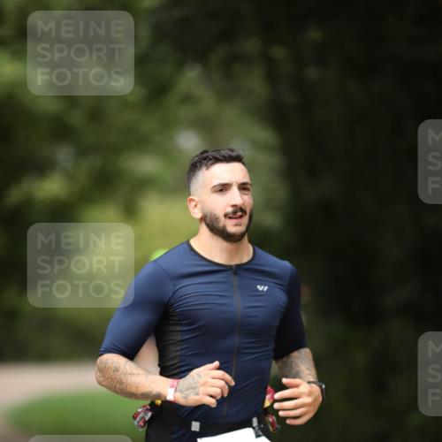30.08.2026 - Elbe Triathlon Hamburg Antke Förster http://msf.ph/oto/10099617 30.08.2026 10:56:45 Laufen  meine-sportfotos.de