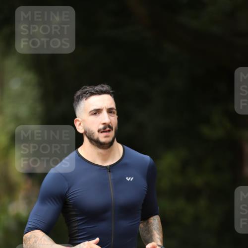 30.08.2026 - Elbe Triathlon Hamburg Antke Förster http://msf.ph/oto/10099619 30.08.2026 10:56:45 Laufen  meine-sportfotos.de