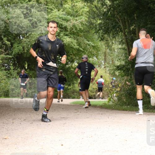 30.08.2026 - Elbe Triathlon Hamburg Antke Förster http://msf.ph/oto/10099624 30.08.2026 11:00:27 Laufen  meine-sportfotos.de