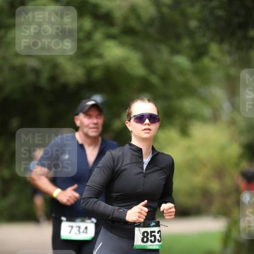 30.08.2026 - Elbe Triathlon Hamburg Antke Förster http://msf.ph/oto/10099645 30.08.2026 10:57:03 Laufen 734, 853 meine-sportfotos.de