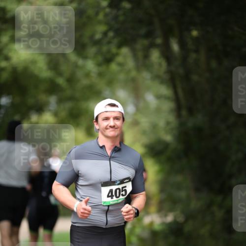30.08.2026 - Elbe Triathlon Hamburg Antke Förster http://msf.ph/oto/10099655 30.08.2026 10:57:08 Laufen 405 meine-sportfotos.de