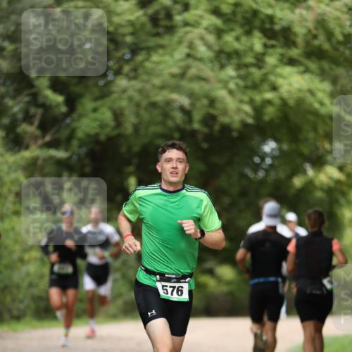30.08.2026 - Elbe Triathlon Hamburg Antke Förster http://msf.ph/oto/10099681 30.08.2026 10:57:26 Laufen 1, 576 meine-sportfotos.de