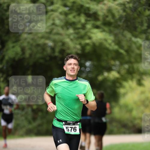 30.08.2026 - Elbe Triathlon Hamburg Antke Förster http://msf.ph/oto/10099683 30.08.2026 10:57:27 Laufen 10, 576 meine-sportfotos.de