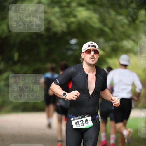 30.08.2026 - Elbe Triathlon Hamburg Antke Förster http://msf.ph/oto/10099713 30.08.2026 10:57:41 Laufen 634 meine-sportfotos.de