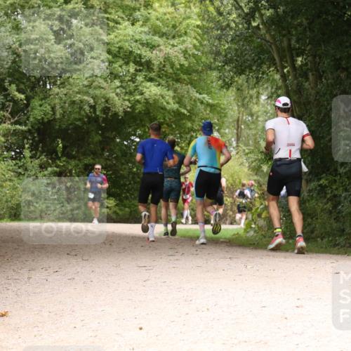 30.08.2026 - Elbe Triathlon Hamburg Antke Förster http://msf.ph/oto/10099722 30.08.2026 11:01:14 Laufen  meine-sportfotos.de