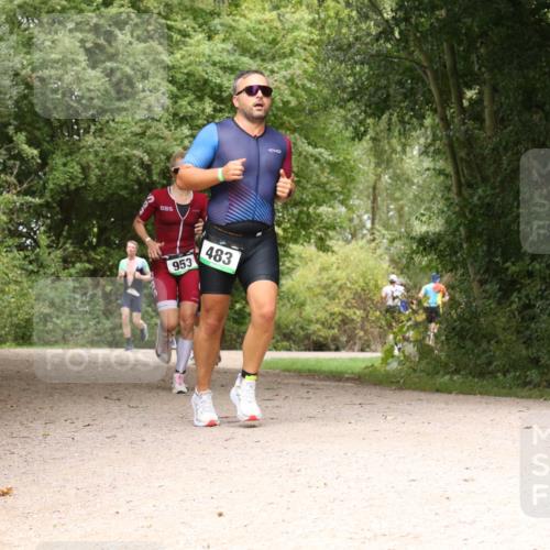 30.08.2026 - Elbe Triathlon Hamburg Antke Förster http://msf.ph/oto/10099728 30.08.2026 11:01:26 Laufen 953, 483 meine-sportfotos.de