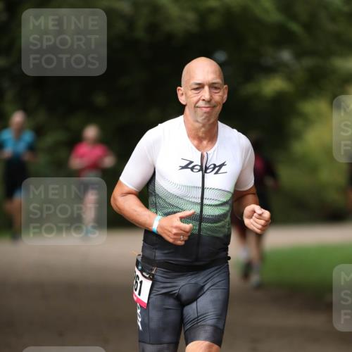 30.08.2026 - Elbe Triathlon Hamburg Antke Förster http://msf.ph/oto/10099773 30.08.2026 10:58:36 Laufen  meine-sportfotos.de