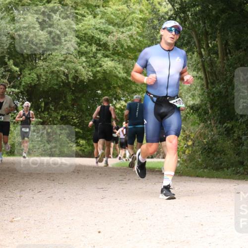 30.08.2026 - Elbe Triathlon Hamburg Antke Förster http://msf.ph/oto/10099776 30.08.2026 11:01:45 Laufen 604 meine-sportfotos.de