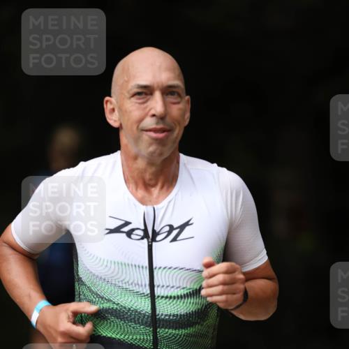 30.08.2026 - Elbe Triathlon Hamburg Antke Förster http://msf.ph/oto/10099777 30.08.2026 10:58:38 Laufen  meine-sportfotos.de