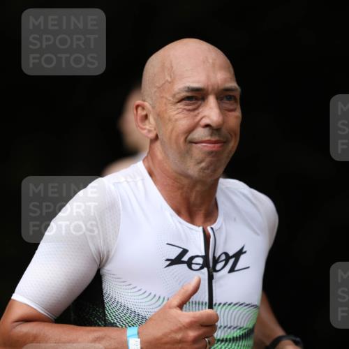 30.08.2026 - Elbe Triathlon Hamburg Antke Förster http://msf.ph/oto/10099779 30.08.2026 10:58:38 Laufen 040781 meine-sportfotos.de