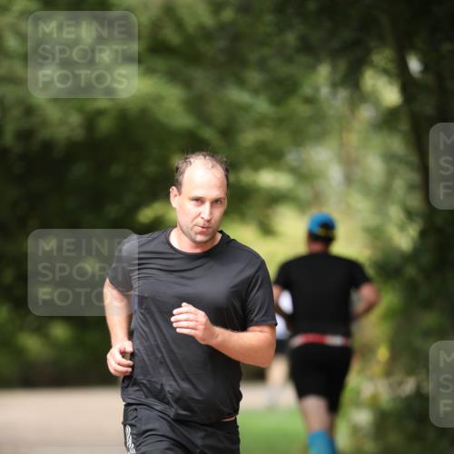 30.08.2026 - Elbe Triathlon Hamburg Antke Förster http://msf.ph/oto/10099795 30.08.2026 10:58:50 Laufen  meine-sportfotos.de