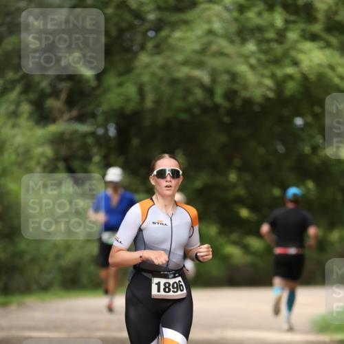30.08.2026 - Elbe Triathlon Hamburg Antke Förster http://msf.ph/oto/10099799 30.08.2026 10:58:56 Laufen 1896 meine-sportfotos.de