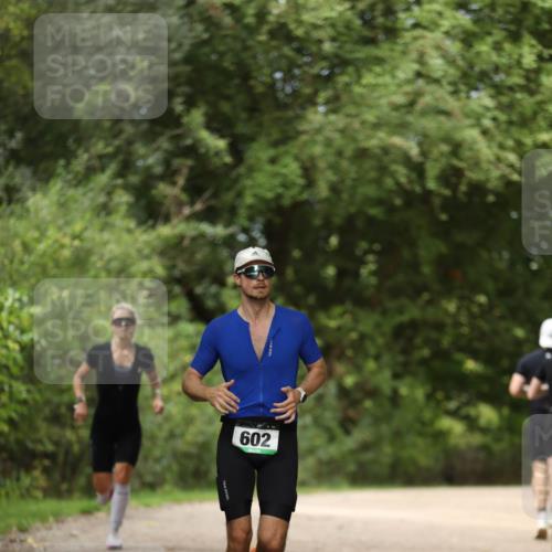 30.08.2026 - Elbe Triathlon Hamburg Antke Förster http://msf.ph/oto/10099809 30.08.2026 10:59:00 Laufen 602 meine-sportfotos.de