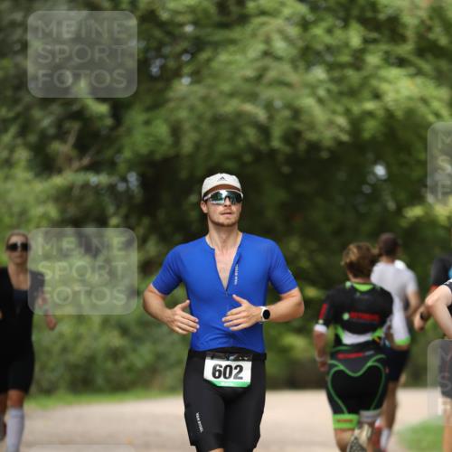 30.08.2026 - Elbe Triathlon Hamburg Antke Förster http://msf.ph/oto/10099811 30.08.2026 10:59:01 Laufen 602 meine-sportfotos.de