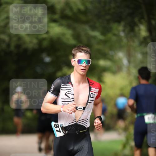 30.08.2026 - Elbe Triathlon Hamburg Antke Förster http://msf.ph/oto/10099825 30.08.2026 10:59:13 Laufen 28, 0 meine-sportfotos.de