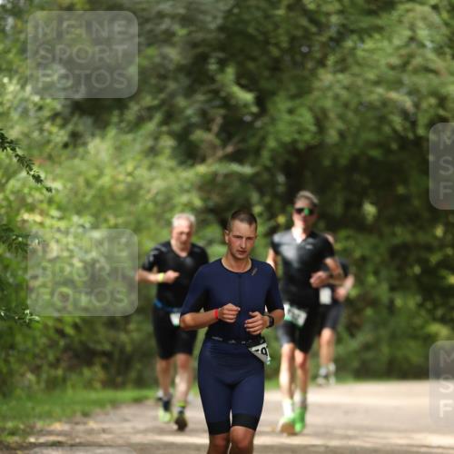 30.08.2026 - Elbe Triathlon Hamburg Antke Förster http://msf.ph/oto/10099869 30.08.2026 10:59:56 Laufen  meine-sportfotos.de