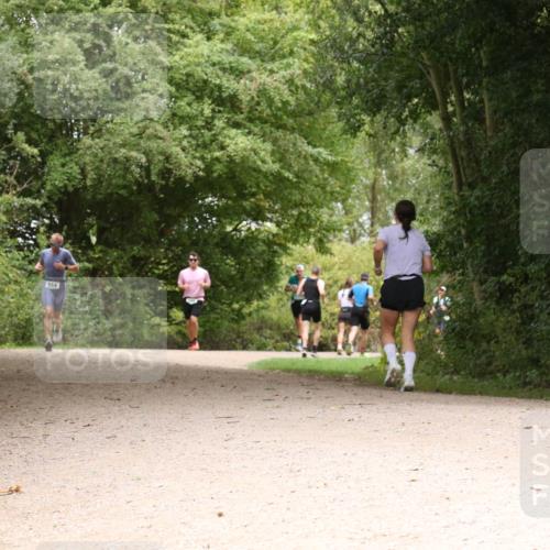 30.08.2026 - Elbe Triathlon Hamburg Antke Förster http://msf.ph/oto/10099872 30.08.2026 11:02:40 Laufen 554, 673 meine-sportfotos.de