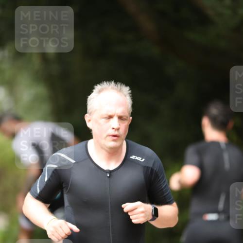 30.08.2026 - Elbe Triathlon Hamburg Antke Förster http://msf.ph/oto/10099887 30.08.2026 11:00:03 Laufen 729 meine-sportfotos.de