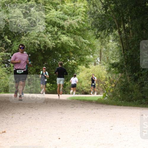 30.08.2026 - Elbe Triathlon Hamburg Antke Förster http://msf.ph/oto/10099888 30.08.2026 11:02:49 Laufen 509 meine-sportfotos.de