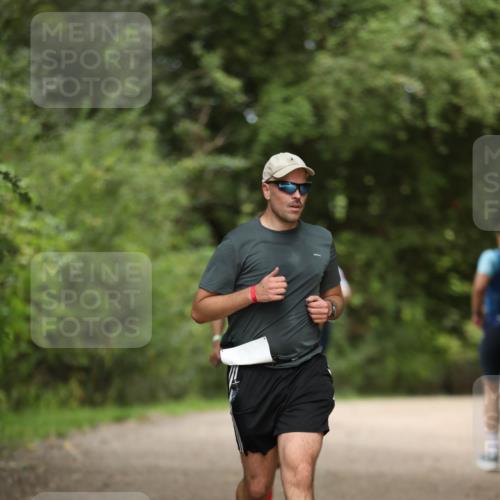 30.08.2026 - Elbe Triathlon Hamburg Antke Förster http://msf.ph/oto/10099899 30.08.2026 11:00:11 Laufen  meine-sportfotos.de