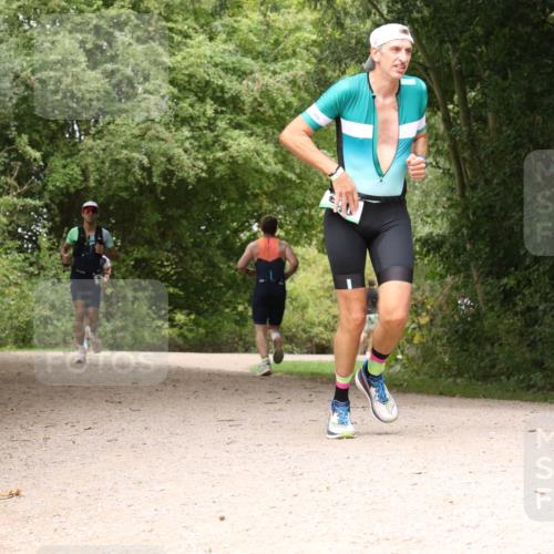 30.08.2026 - Elbe Triathlon Hamburg Antke Förster http://msf.ph/oto/10099900 30.08.2026 11:02:54 Laufen  meine-sportfotos.de
