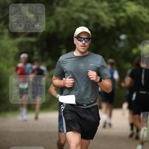 30.08.2026 - Elbe Triathlon Hamburg Antke Förster http://msf.ph/oto/10099901 30.08.2026 11:00:12 Laufen  meine-sportfotos.de