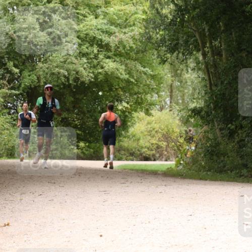30.08.2026 - Elbe Triathlon Hamburg Antke Förster http://msf.ph/oto/10099904 30.08.2026 11:02:55 Laufen 656 meine-sportfotos.de