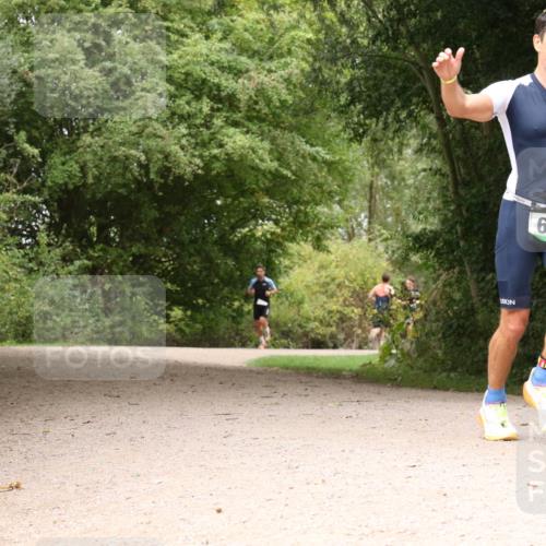 30.08.2026 - Elbe Triathlon Hamburg Antke Förster http://msf.ph/oto/10099916 30.08.2026 11:03:02 Laufen 656 meine-sportfotos.de