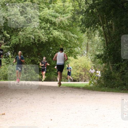 30.08.2026 - Elbe Triathlon Hamburg Antke Förster http://msf.ph/oto/10099936 30.08.2026 11:03:15 Laufen  meine-sportfotos.de