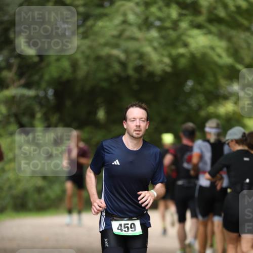 30.08.2026 - Elbe Triathlon Hamburg Antke Förster http://msf.ph/oto/10099939 30.08.2026 11:00:36 Laufen 459 meine-sportfotos.de