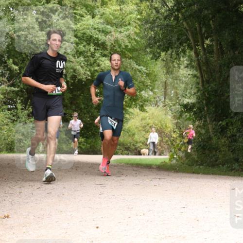 30.08.2026 - Elbe Triathlon Hamburg Antke Förster http://msf.ph/oto/10099944 30.08.2026 11:03:19 Laufen 031 meine-sportfotos.de