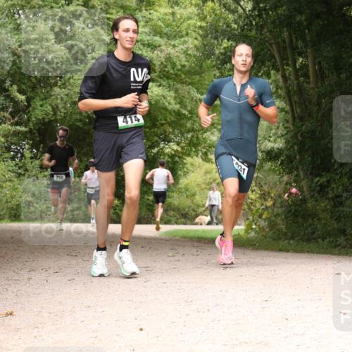30.08.2026 - Elbe Triathlon Hamburg Antke Förster http://msf.ph/oto/10099946 30.08.2026 11:03:19 Laufen 756, 414 meine-sportfotos.de
