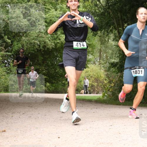 30.08.2026 - Elbe Triathlon Hamburg Antke Förster http://msf.ph/oto/10099948 30.08.2026 11:03:20 Laufen 756, 414, 1031 meine-sportfotos.de