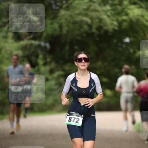 30.08.2026 - Elbe Triathlon Hamburg Antke Förster http://msf.ph/oto/10099983 30.08.2026 11:00:54 Laufen 872 meine-sportfotos.de