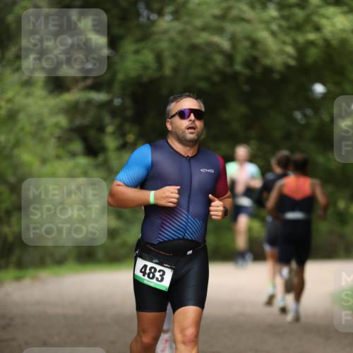 30.08.2026 - Elbe Triathlon Hamburg Antke Förster http://msf.ph/oto/10100033 30.08.2026 11:01:25 Laufen 483 meine-sportfotos.de