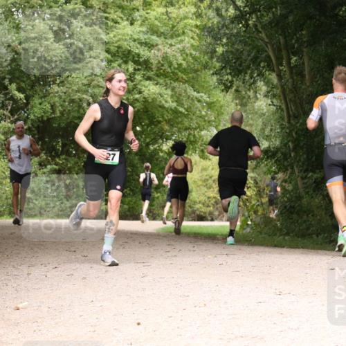30.08.2026 - Elbe Triathlon Hamburg Antke Förster http://msf.ph/oto/10100034 30.08.2026 11:04:12 Laufen 27 meine-sportfotos.de