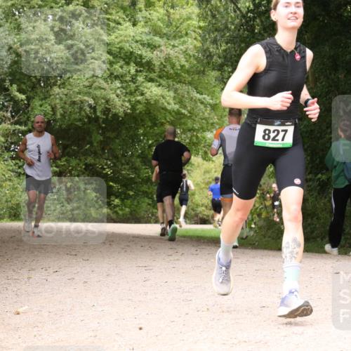 30.08.2026 - Elbe Triathlon Hamburg Antke Förster http://msf.ph/oto/10100038 30.08.2026 11:04:13 Laufen 827 meine-sportfotos.de