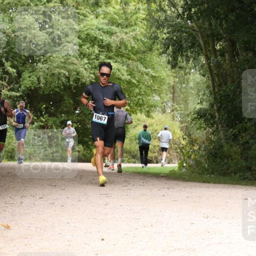 30.08.2026 - Elbe Triathlon Hamburg Antke Förster http://msf.ph/oto/10100064 30.08.2026 11:04:30 Laufen 757, 53, 1067 meine-sportfotos.de