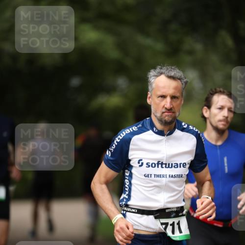 30.08.2026 - Elbe Triathlon Hamburg Antke Förster http://msf.ph/oto/10100065 30.08.2026 11:01:39 Laufen 5501, 711 meine-sportfotos.de