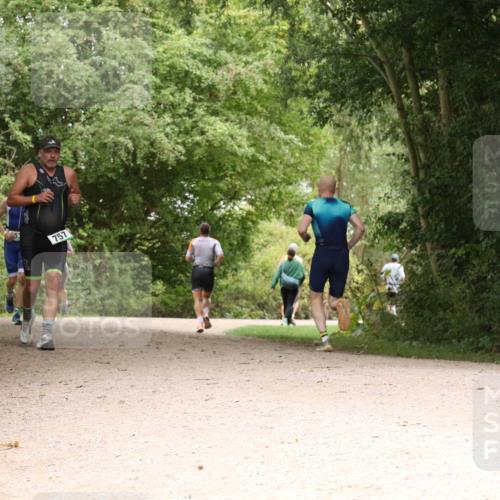 30.08.2026 - Elbe Triathlon Hamburg Antke Förster http://msf.ph/oto/10100072 30.08.2026 11:04:33 Laufen 757 meine-sportfotos.de