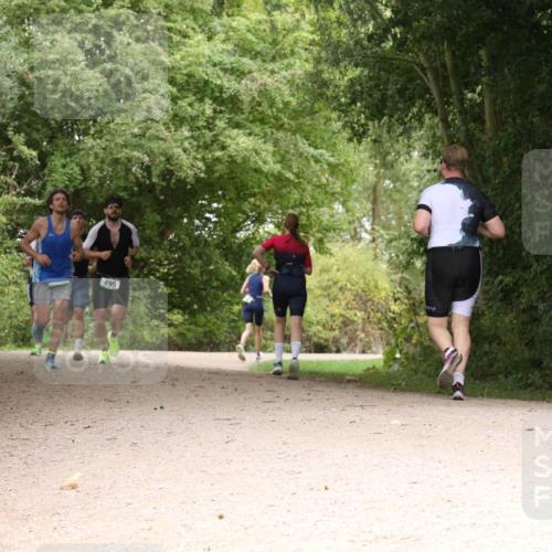 30.08.2026 - Elbe Triathlon Hamburg Antke Förster http://msf.ph/oto/10100116 30.08.2026 11:05:05 Laufen 495 meine-sportfotos.de