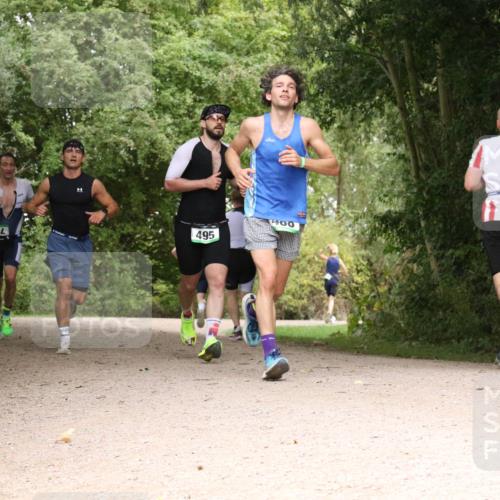 30.08.2026 - Elbe Triathlon Hamburg Antke Förster http://msf.ph/oto/10100124 30.08.2026 11:05:08 Laufen 495, 822, 400, 101 meine-sportfotos.de