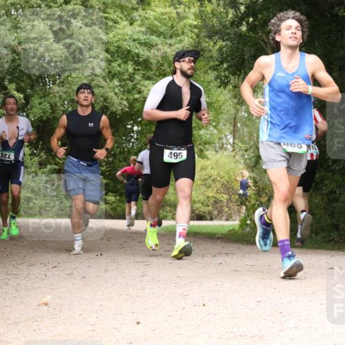 30.08.2026 - Elbe Triathlon Hamburg Antke Förster http://msf.ph/oto/10100126 30.08.2026 11:05:08 Laufen 495, 822, 0018 meine-sportfotos.de